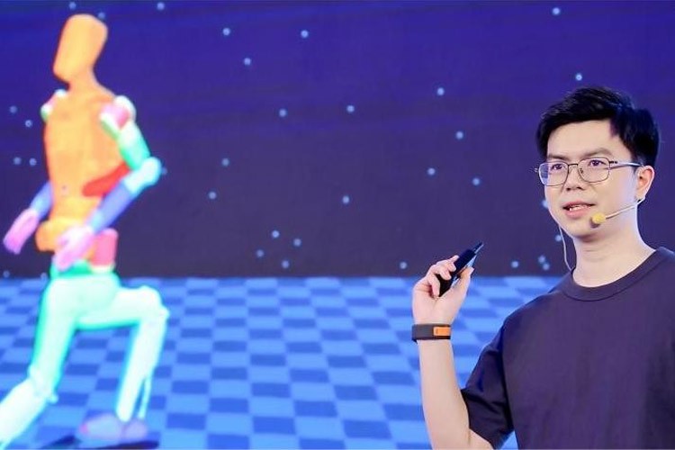 天才少年稚晖君365钱包机器人走路进场！AI模型做大脑，目标售价20万以内